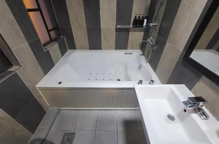 Motell Moira Hotel Jeju